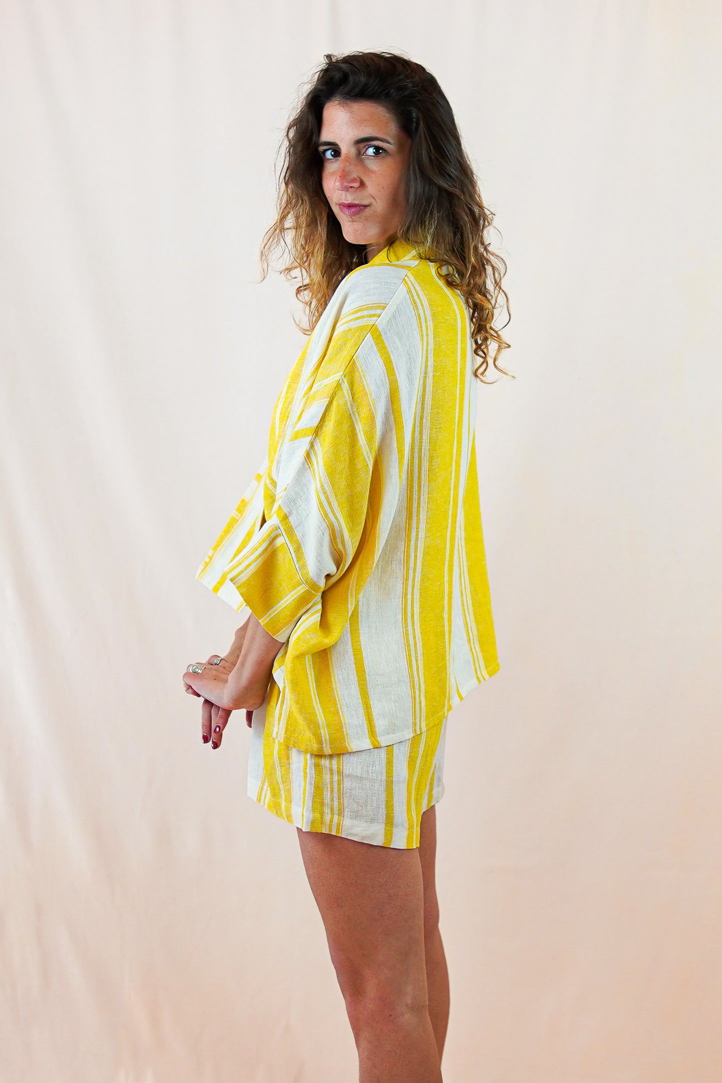 Camisa Palmera Mostaza