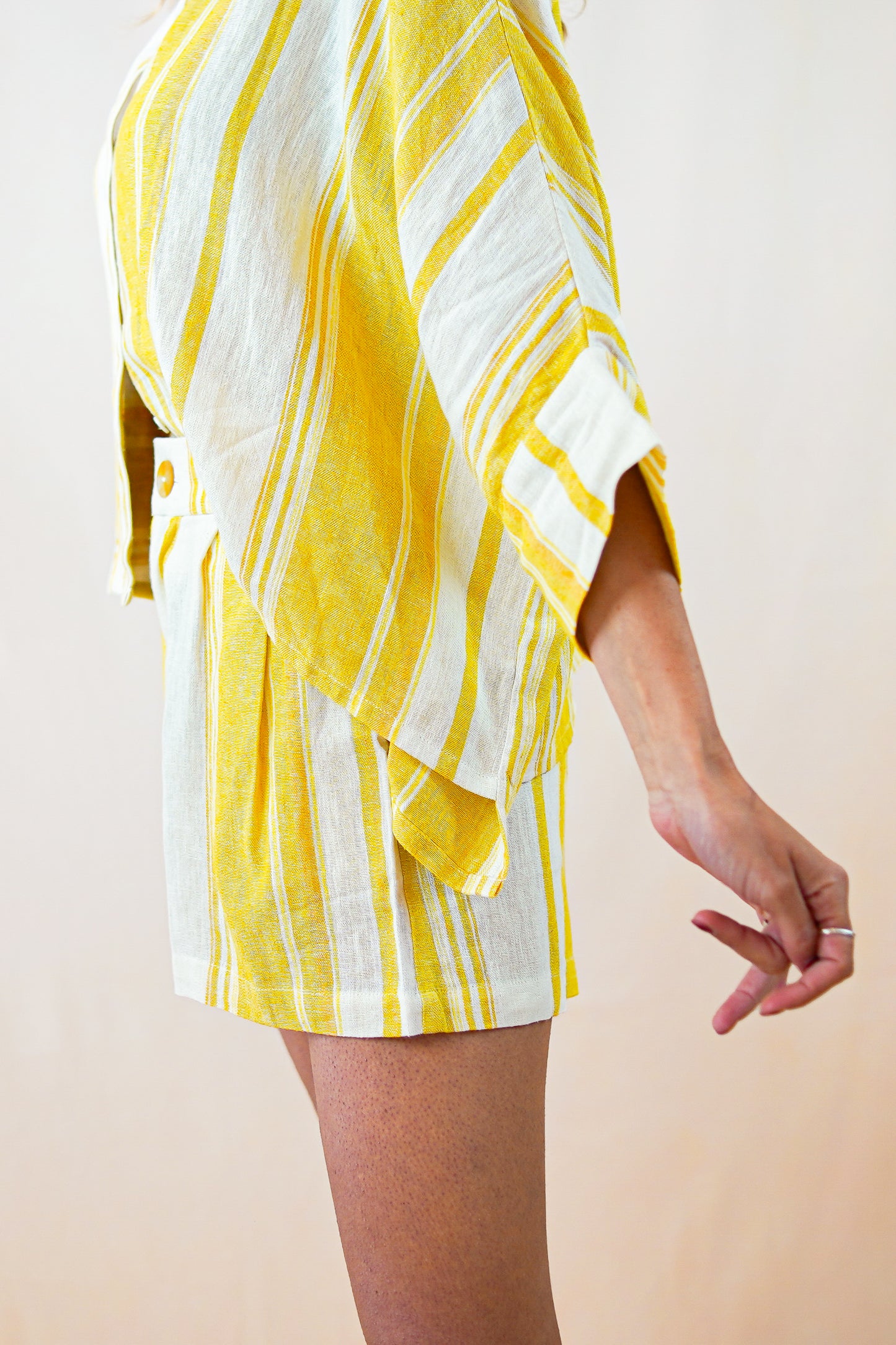 Camisa Palmera Mostaza